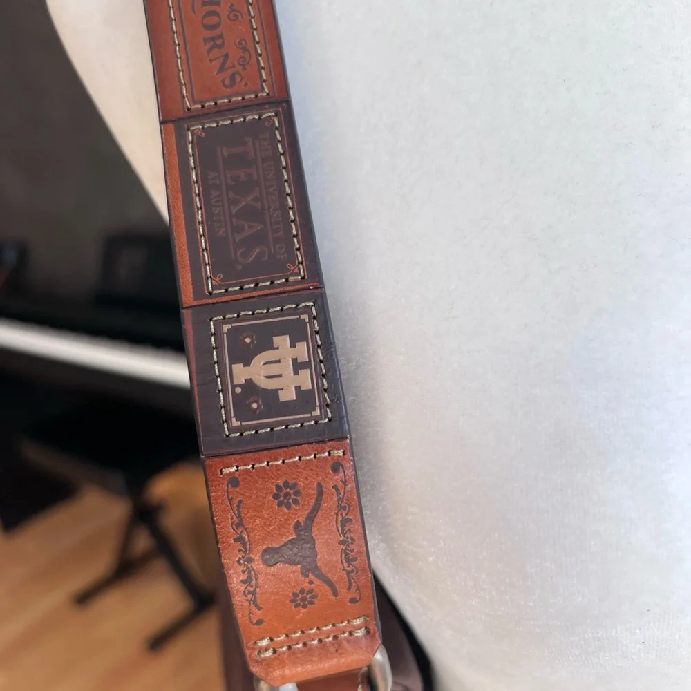 Texas Longhorns Fossil Brown Shoulder Bag with Suede Texture - Picture 10 of 11